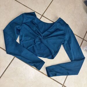 358. Joylab Blue Long Sleeve Workout Shirt With Thumbholes Size Medium